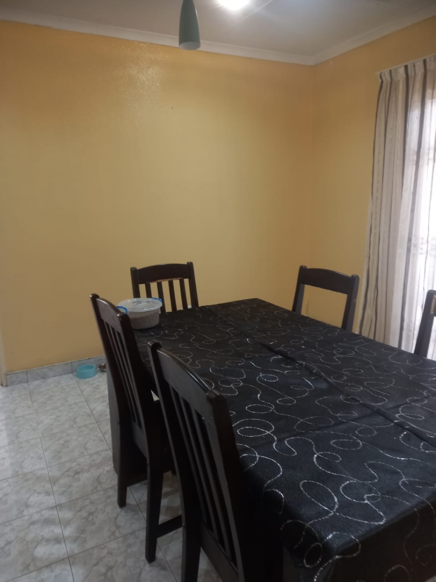 5 Bedroom Property for Sale in Manzil Park North West